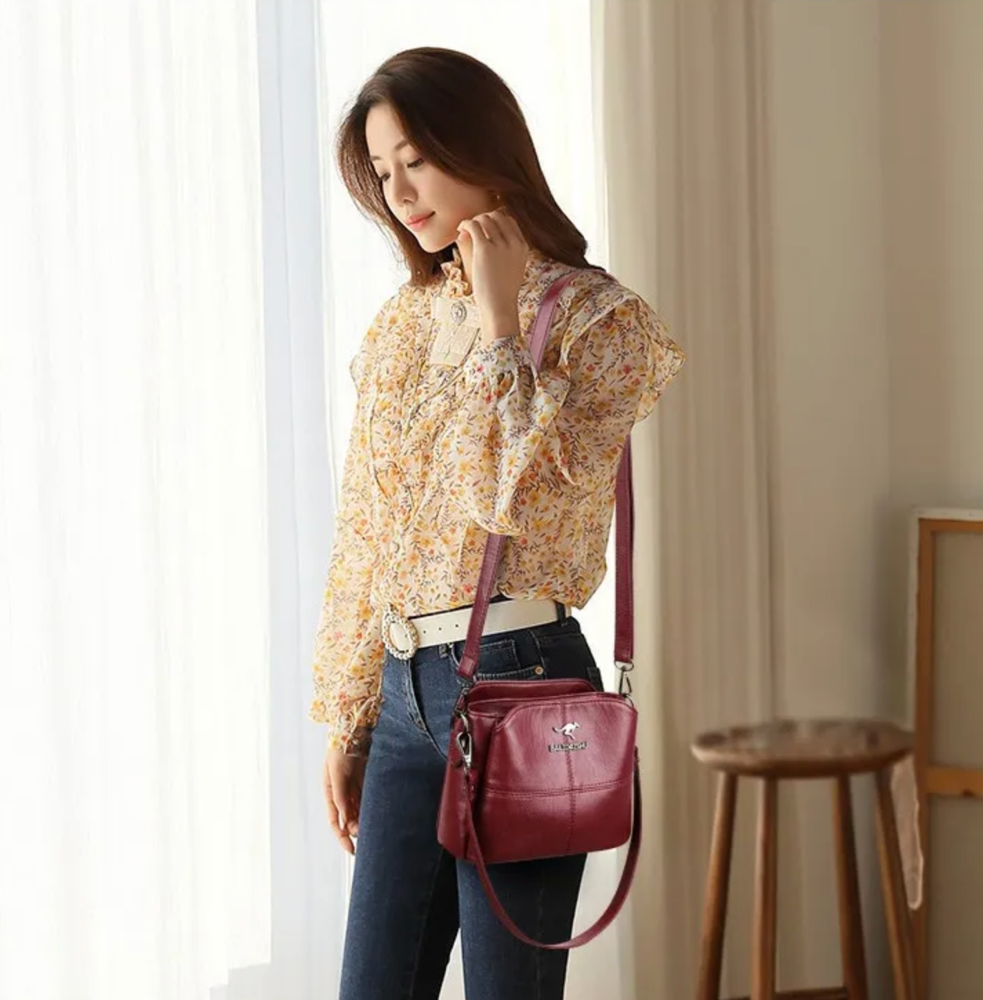 BOLSO DE HOMBRO EN CUERO